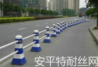 道路隔離護欄
