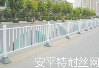 道路隔離護欄