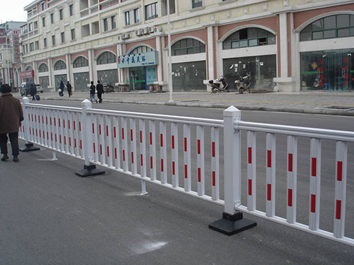馬路護欄