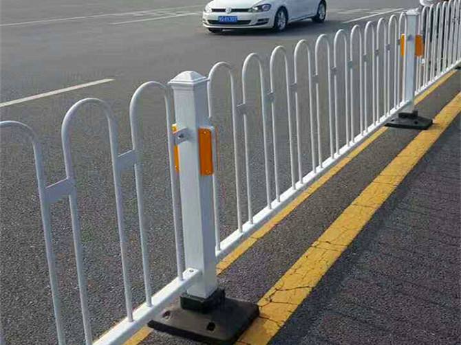 M型護(hù)欄